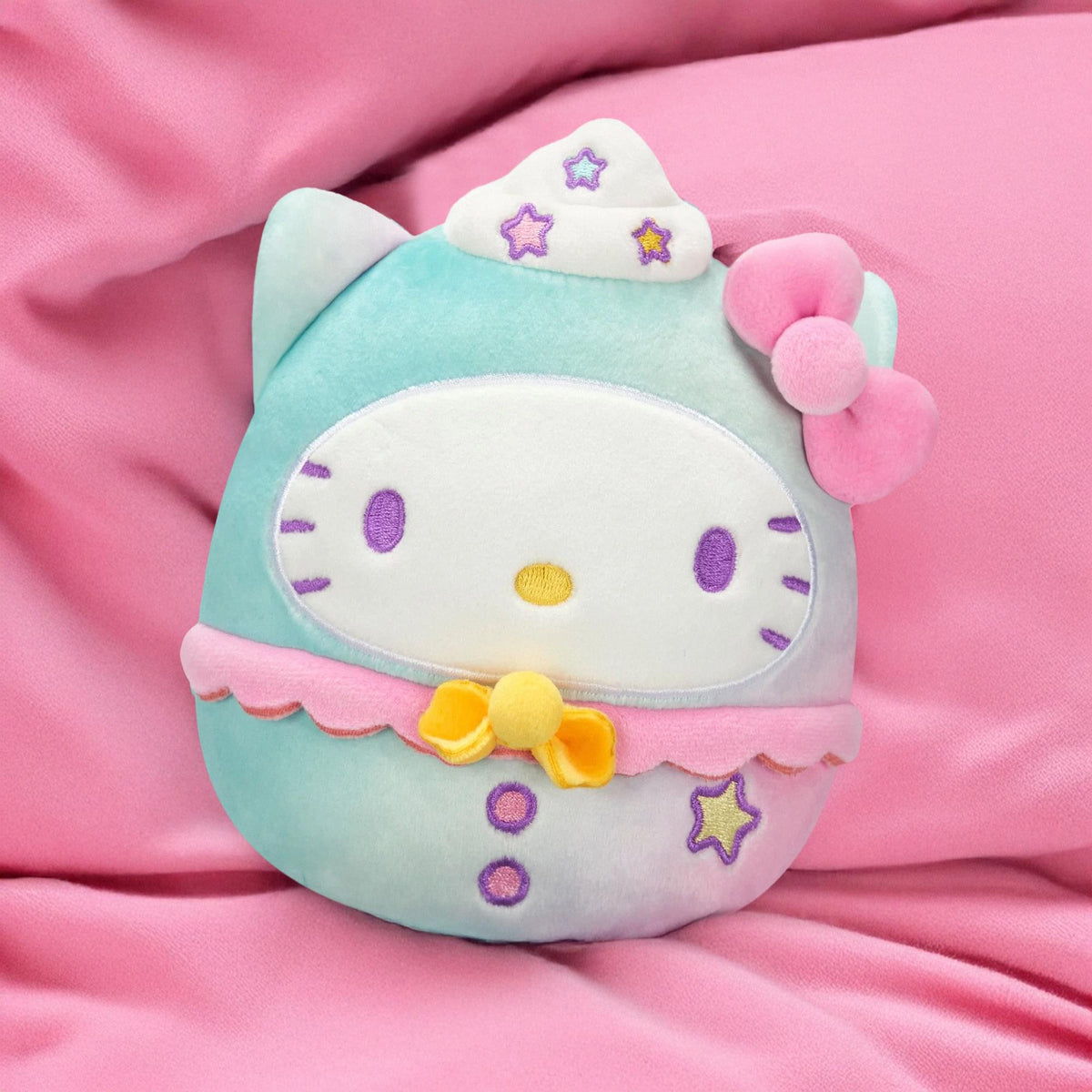 Hello Kitty Dreamland 8 Inch Squishmallow Plush | Hello Kitty
