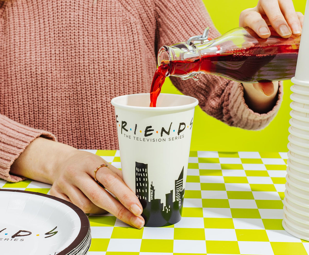 Friends New York City Skyline 60-Piece Party Tableware Set