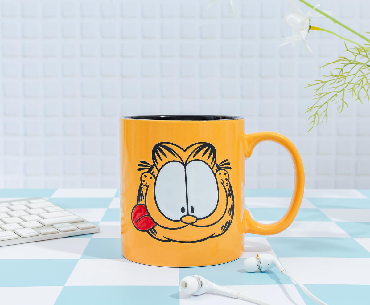 Garfield Tongue Out Wax-Resist Ceramic Mug | Holds 20 Ounces