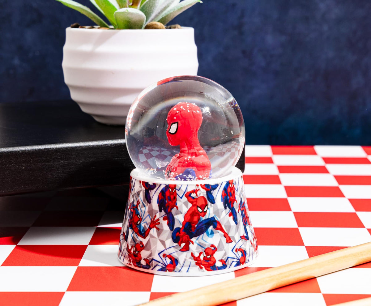 Marvel Spider-Man 3-Inch Mini Light-Up Snow Globe
